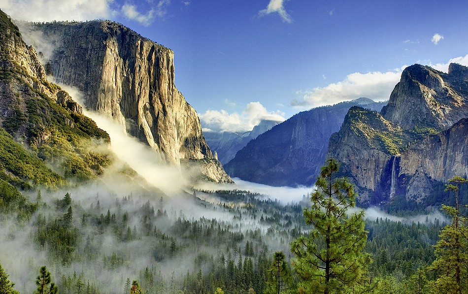 The classic view of Yosemite Valley