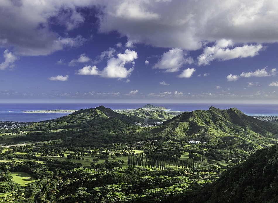 The view to Ulupa'u Crater, O'ahu.